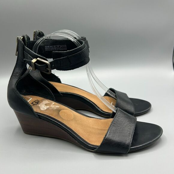 Ugg Char Sandals Ankle Strap Black Leather Mini Wedge Women’s Size 10 - Picture 1 of 12
